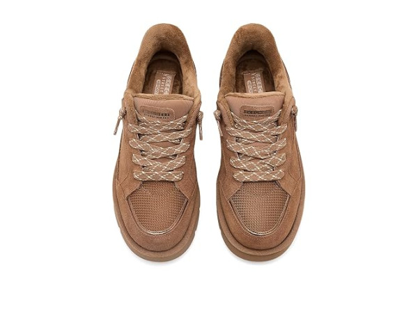 SKECHERS Keepsakes Cozy - Street Hiker Ez
