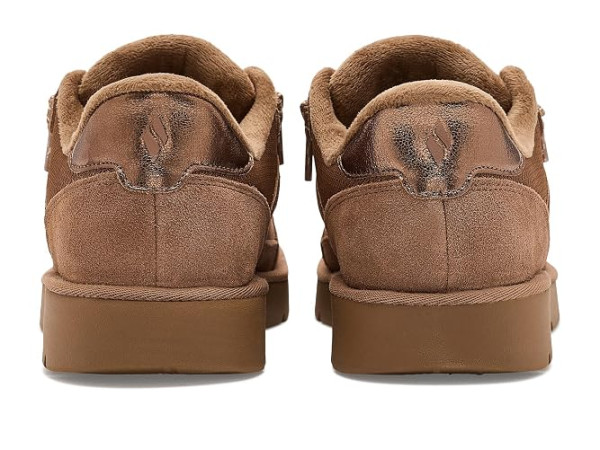 SKECHERS Keepsakes Cozy - Street Hiker Ez