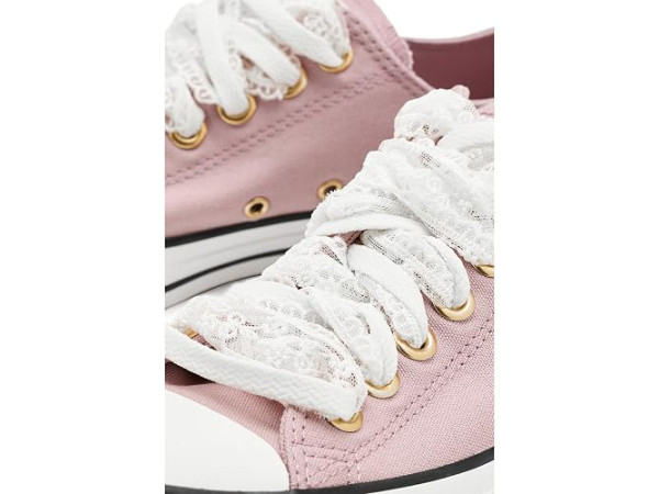 Converse Chuck Taylor All Star Lace Low Top Sneakers Converse Chuck Taylor All Star Lace Low Top Sneakers