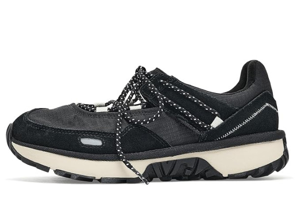 UGG Retrofi Low Ballet Sneaker UGG Retrofi Low Ballet Sneaker