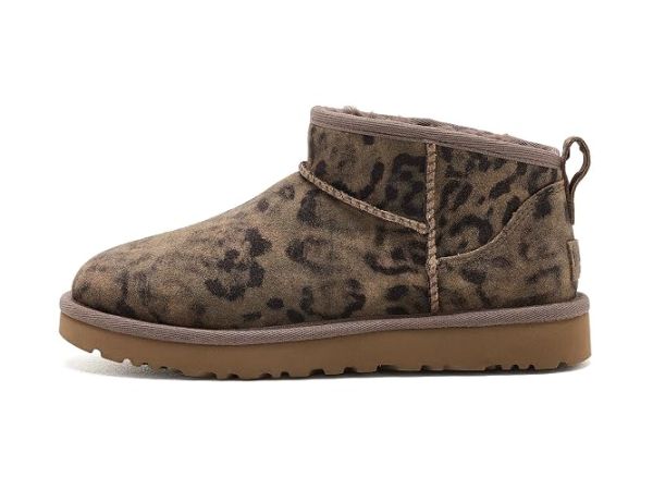 UGG Classic Ultra Mini Spotted