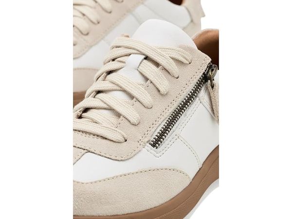 Clarks Nalle T-Toe Clarks Nalle T-Toe
