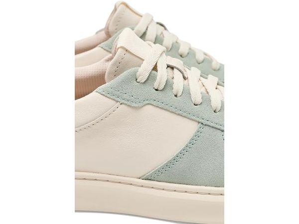 Clarks Code C Court