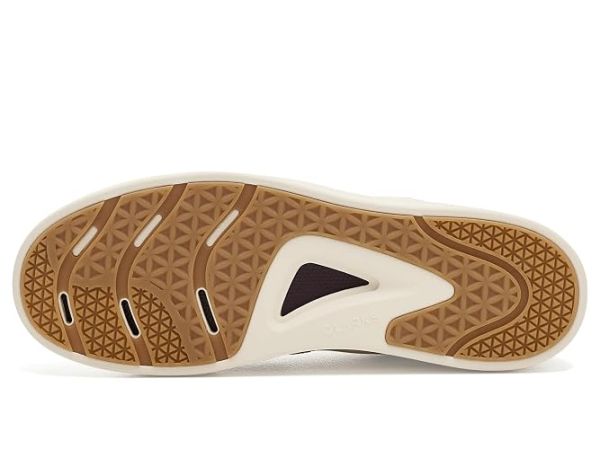 Clarks Code C Court