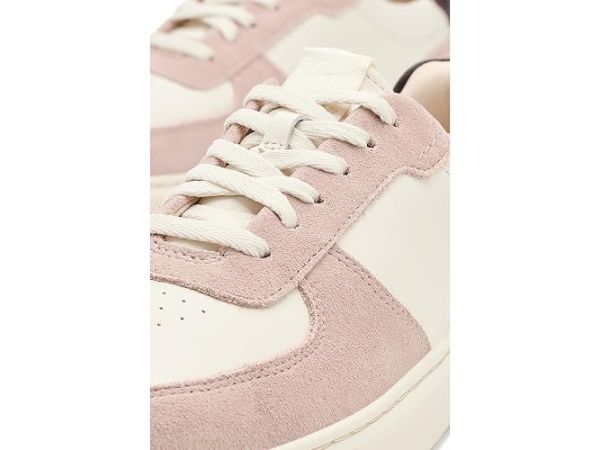Clarks Code C Court