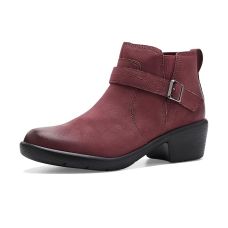 Red Suede Clarks Kynnzie Rise