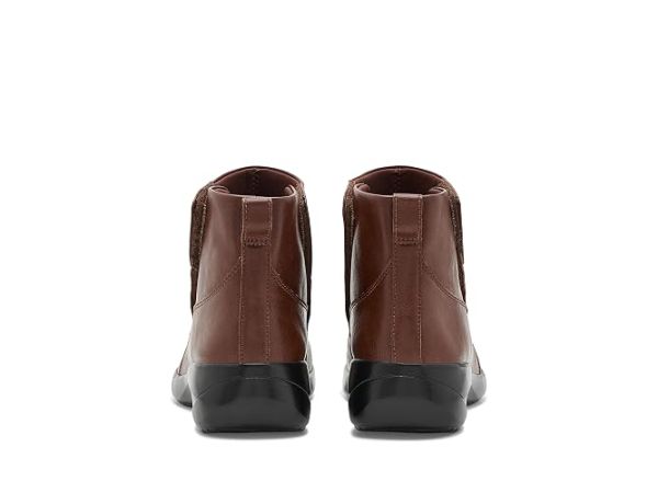 Clarks Kaetlyn Flow