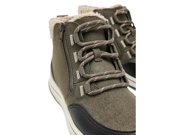 Clarks Breeze Moss