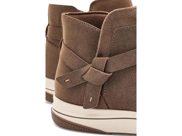 Clarks Breeze Emma