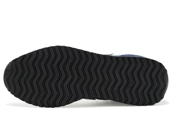 New Balance Classics 471