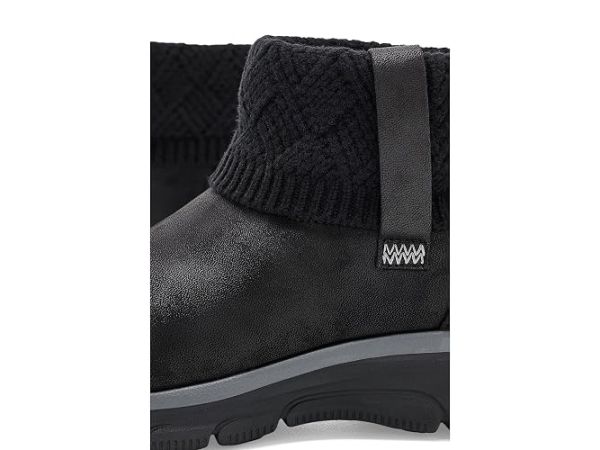 SKECHERS Easy Going - Cozy Weather 4 - Hands-Free Slip-Ins SKECHERS Easy Going - Cozy Weather 4 - Hands-Free Slip-Ins