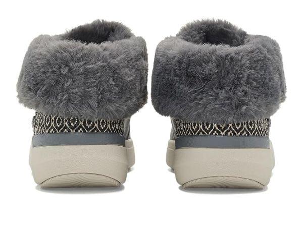 BOBS from SKECHERS Skip Cloud - Sky Hi