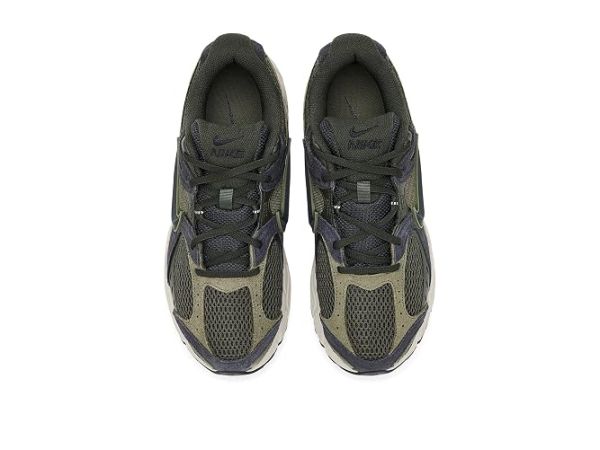 Nike V5 RNR Suede 2