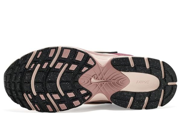 Nike V5 RNR LX