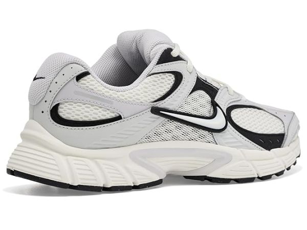 Nike V5 RNR Nubuck