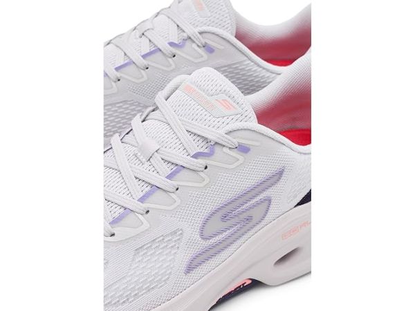 SKECHERS Max Cushioning Glide-Step Arch Fit Premium Pace SKECHERS Max Cushioning Glide-Step Arch Fit Premium Pace