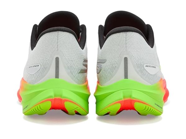 SKECHERS Aero Spark