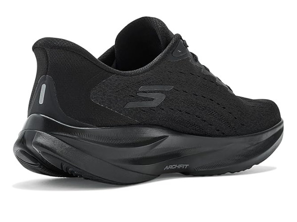 SKECHERS Aero Spark