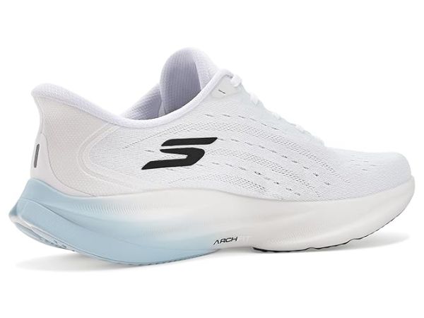 SKECHERS Aero Spark