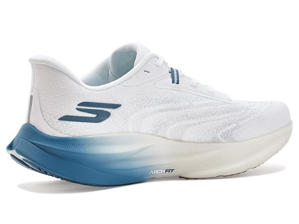 SKECHERS Aero Spark