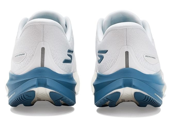 SKECHERS Aero Spark