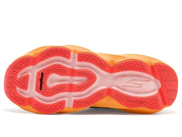 SKECHERS Aero Burst