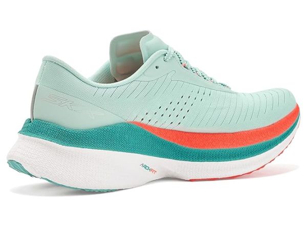 SKECHERS Aero Razor