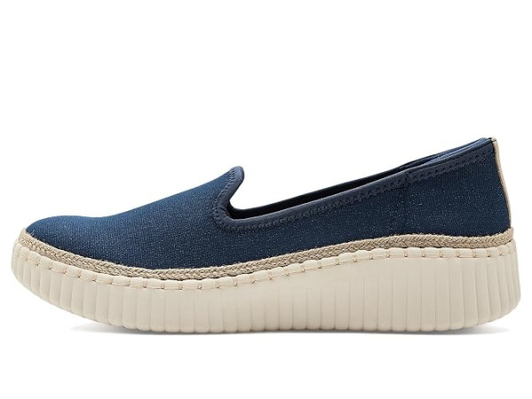 SKECHERS Wilshire Blvd - Be My Muse