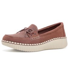 SKECHERS Wilshire Blvd - Feeling Coy SKECHERS Wilshire Blvd - Feeling Coy