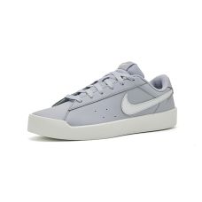 Nike Court Heritage