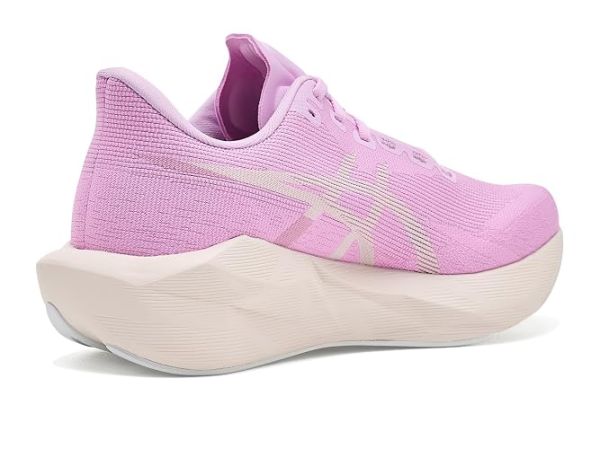 ASICS Novablast 6 ASICS Novablast 6