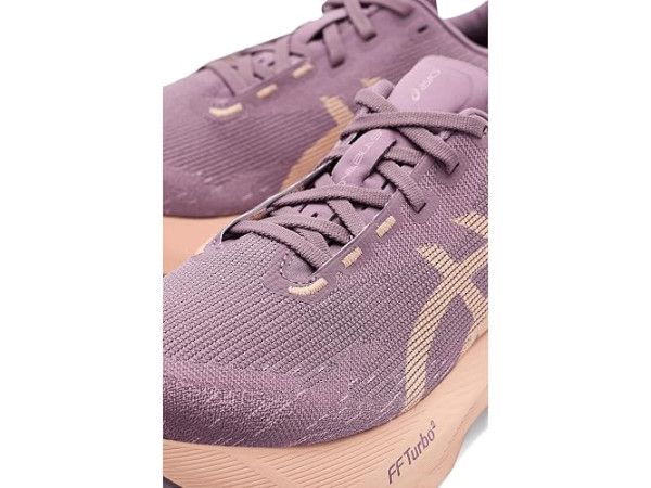 ASICS Novablast 6