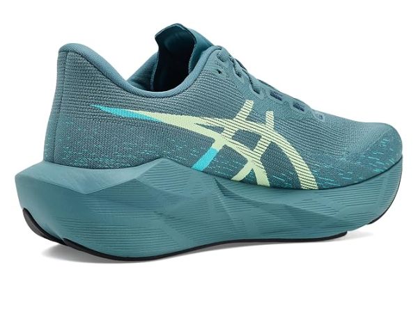ASICS Novablast 6 ASICS Novablast 6