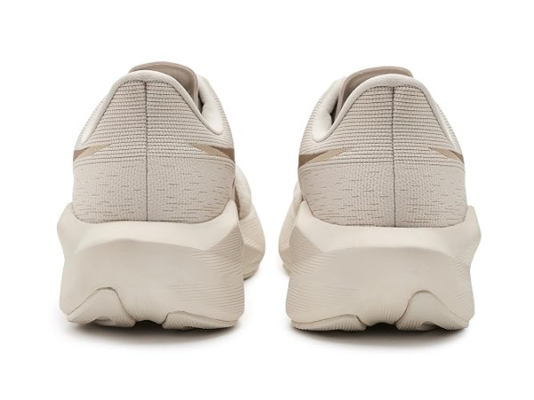 ASICS Novablast 6 ASICS Novablast 6