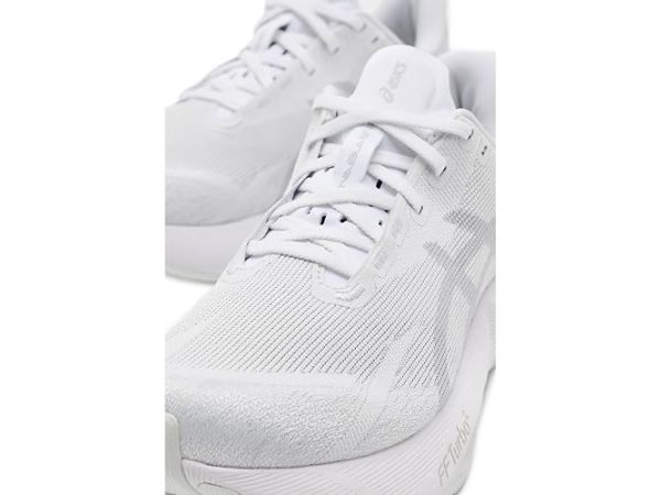 ASICS Novablast 6 ASICS Novablast 6