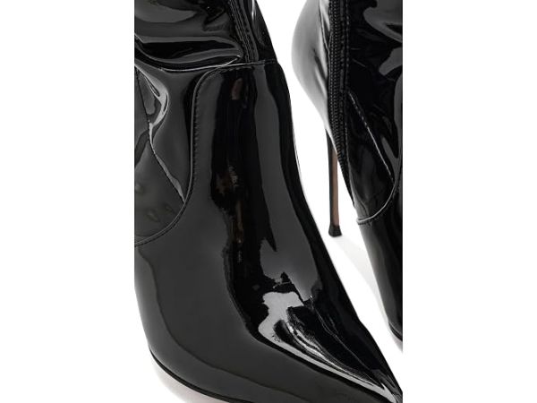 Steve Madden Pegasus