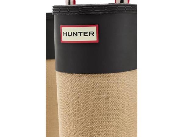 Hunter Nissa Hunter Nissa