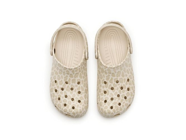 Crocs Classic Clog - Seasonal Graphic Crocs Classic Clog - Seasonal Graphic