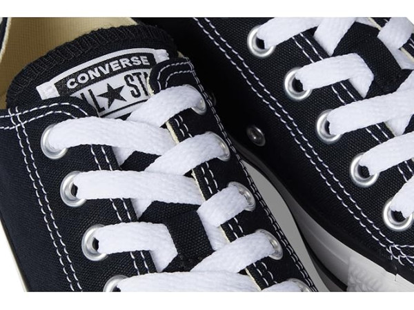 Converse Chuck Taylor All Star Low Top Sneaker