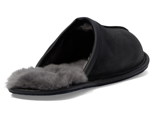 UGG Scuff