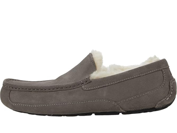 UGG Ascot