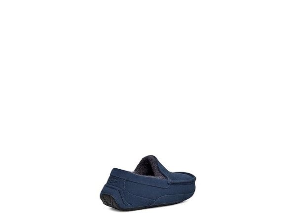 UGG Ascot