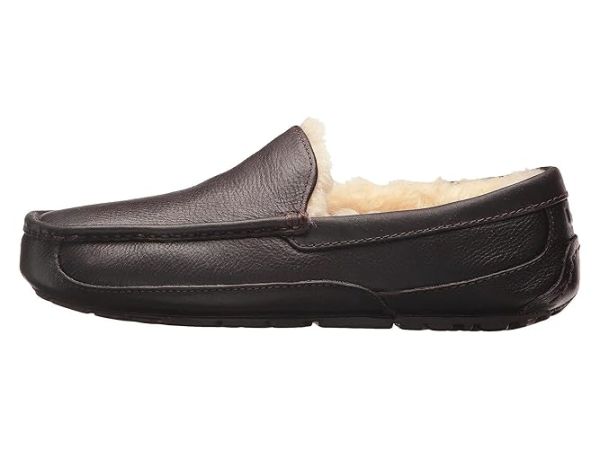 UGG Ascot Leather UGG Ascot Leather