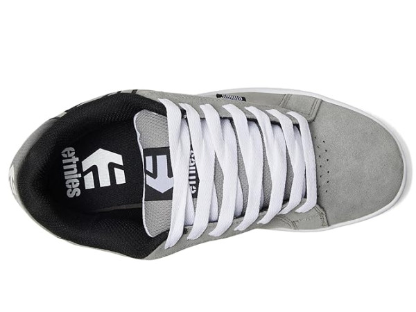 etnies Fader