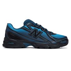 Streamsong/Black New Balance 740