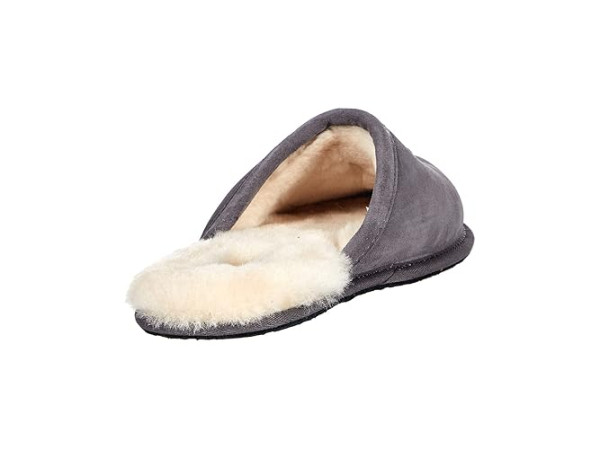 UGG Scuff