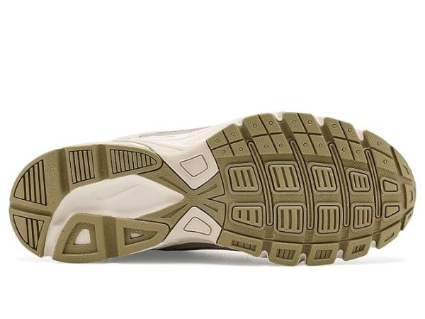Nike Initiator