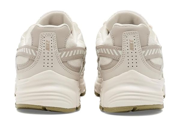 Nike Initiator