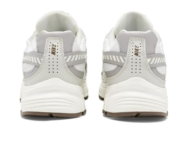 Nike Initiator