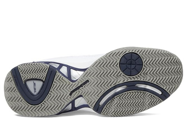 New Balance 806 Tennis Shoes New Balance 806 Tennis Shoes